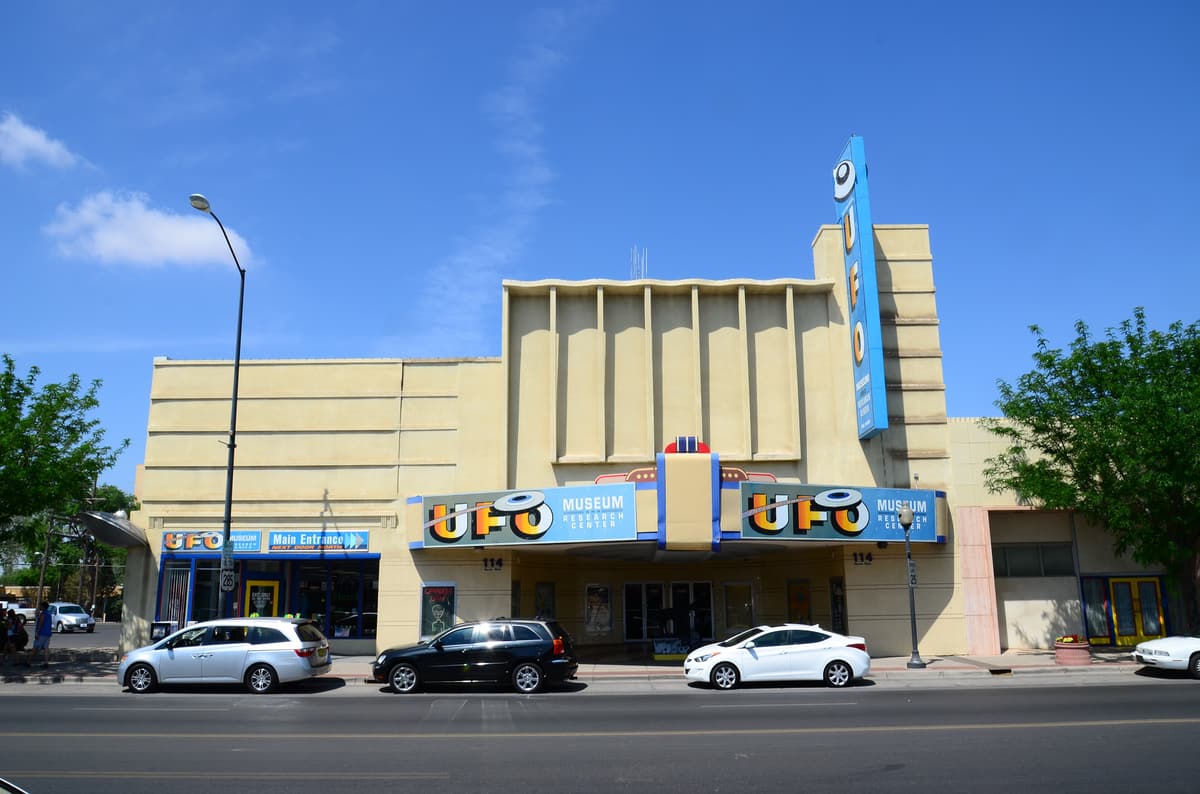 Das International UFO Museum and Research Center an der Main Street in Roswell, New Mexico
